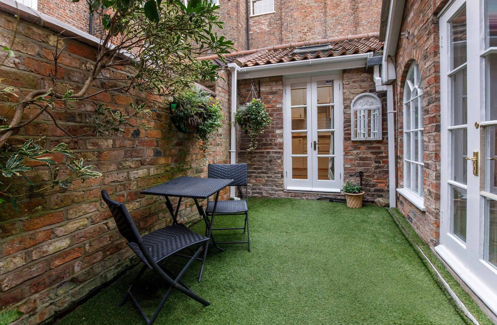 Monk Bar Garden Hideaway York Exterior foto